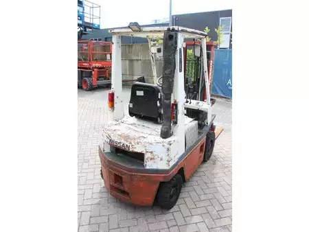 Diesel Forklifts 1993  Nissan EH01A15U (5)