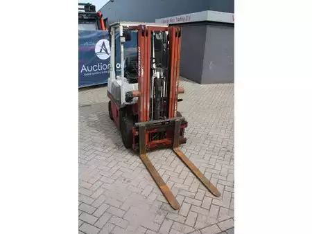 Diesel Forklifts 1993  Nissan EH01A15U (6)