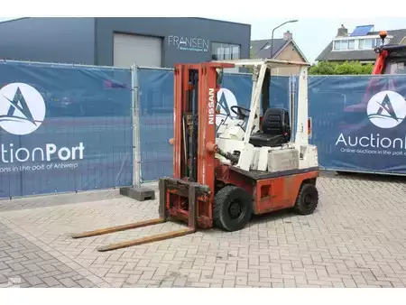Diesel Forklifts 1993  Nissan EH01A15U (8)