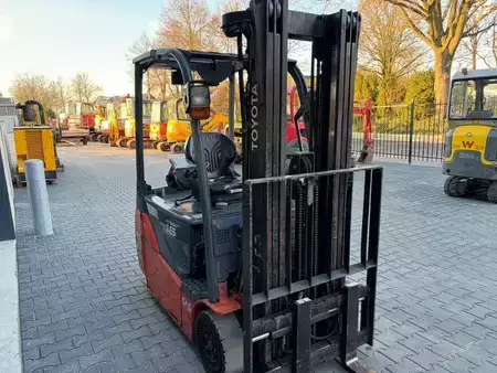 El truck - 4 hjulet 2015  Toyota 8FBET16 (6)