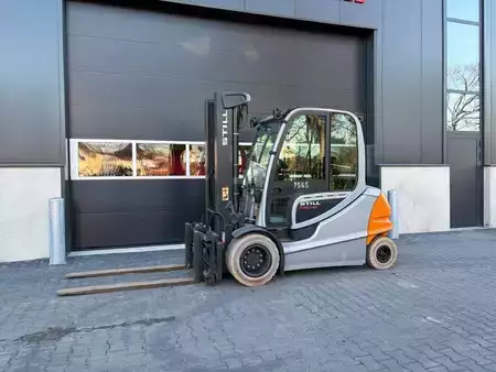 Eléctrica de 4 ruedas 2018  Still RX 60-40 (1)