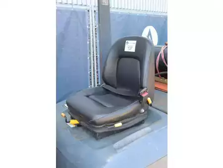 Nestekaasutrukki 2007  Toyota 42-7FGF25 (22)