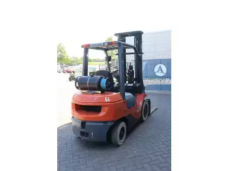 Nestekaasutrukki 2007  Toyota 42-7FGF25 (6)