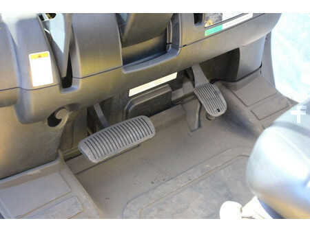 Empilhador a gás 2008  Yale GLP35VX V2795 (21)