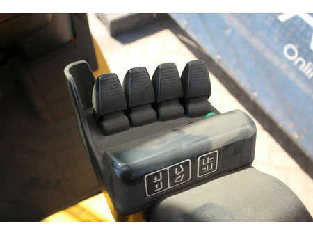 Empilhador a gás 2008  Yale GLP35VX V2795 (25)