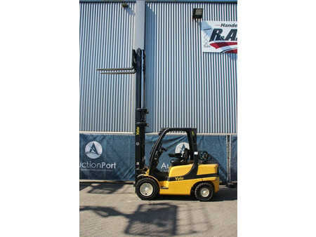 Empilhador a gás 2008  Yale GLP35VX V2795 (27)