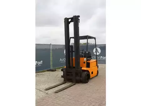 Elektrisk- 4 hjul 1990  Still R 60-20 (9)