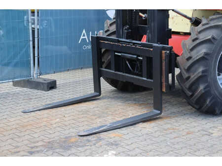 Rough Terrain Forklifts 2008  Manitou M30-4 (9)