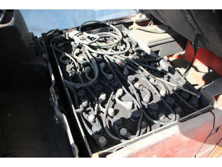 Eléctrica de 4 ruedas 2014  Linde E14-01 (16)