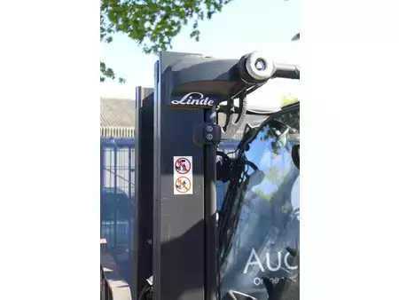 Eléctrica de 4 ruedas 2020  Linde E14-02 (12)