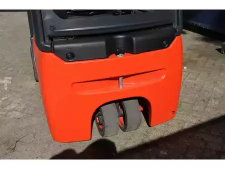 Eléctrica de 4 ruedas 2020  Linde E14-02 (16)