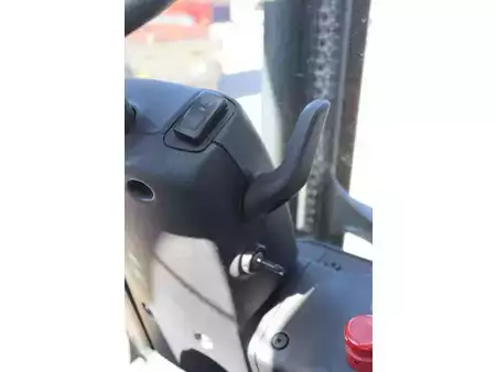 Eléctrica de 4 ruedas 2020  Linde E14-02 (24)