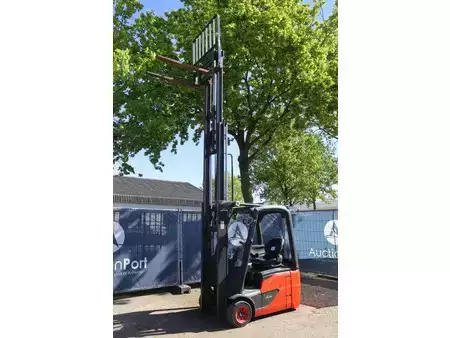 Eléctrica de 4 ruedas 2020  Linde E14-02 (33)