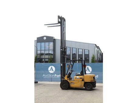 Carretilla elevadora diésel 1997  CAT Lift Trucks DP30 (36)