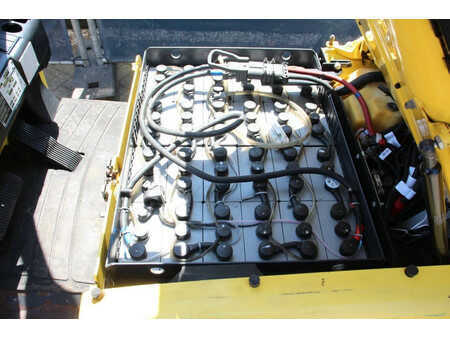 Eléctrico - 4 rodas 2016  Hyster J2.0XNT MWB (23)