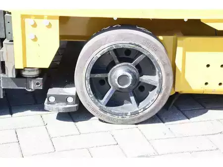 Vertikal ordreplukker 2019  Yale MTC13 LWB (16)