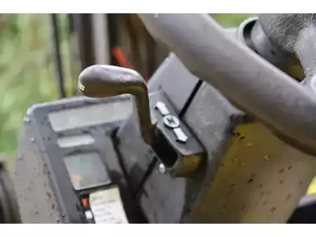 Gas gaffeltruck 2005  Hyster H2.50XM (27)