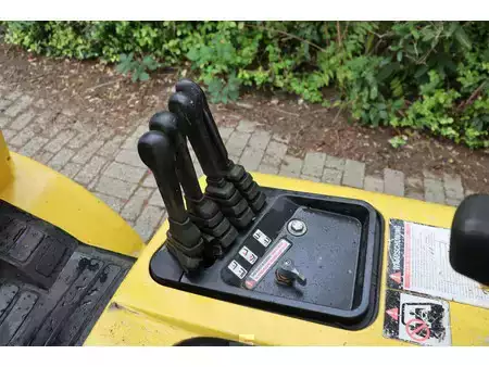 Gas gaffeltruck 2005  Hyster H2.50XM (31)