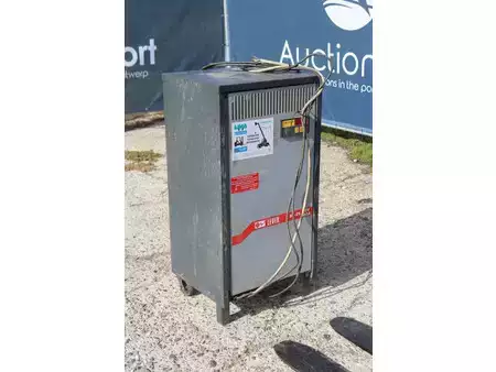 Carrelli elettrici 4 ruote 2010  Toyota 7FBMF25 (10)