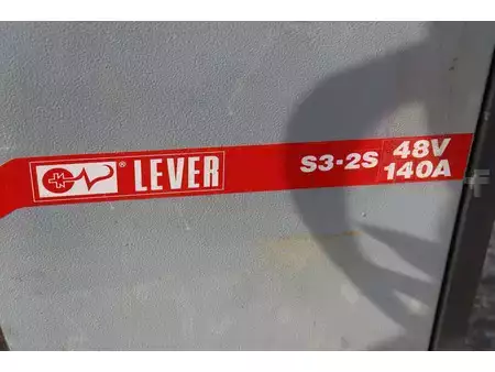 Carrelli elettrici 4 ruote 2010  Toyota 7FBMF25 (11)