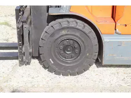 Carrelli elettrici 4 ruote 2010  Toyota 7FBMF25 (19)