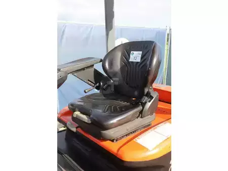 Carrelli elettrici 4 ruote 2010  Toyota 7FBMF25 (26)