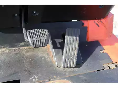 Carrelli elettrici 4 ruote 2010  Toyota 7FBMF25 (28)