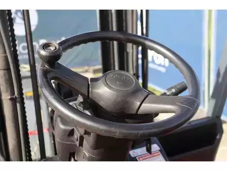 Carrelli elettrici 4 ruote 2010  Toyota 7FBMF25 (29)