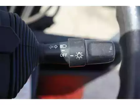 Carrelli elettrici 4 ruote 2010  Toyota 7FBMF25 (32)