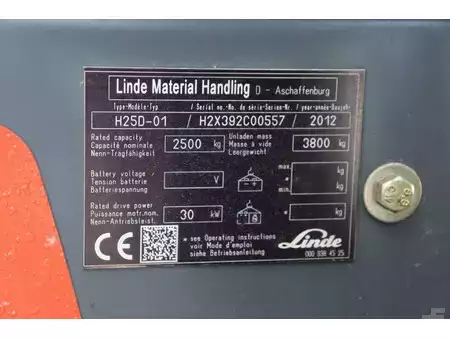 Empilhador diesel 2012  Linde H25D-01 (13)