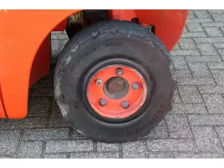 Empilhador diesel 2012  Linde H25D-01 (18)