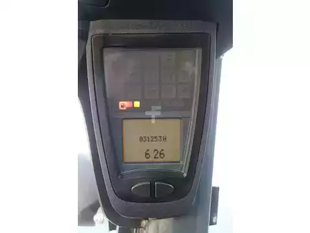 Empilhador diesel 2012  Linde H25D-01 (28)