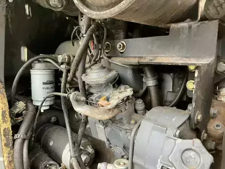 Teleskoplastare Rigid 2003  New Holland LM410 (12)