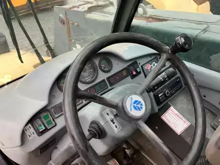 Teleskoplastare Rigid 2003  New Holland LM410 (15)