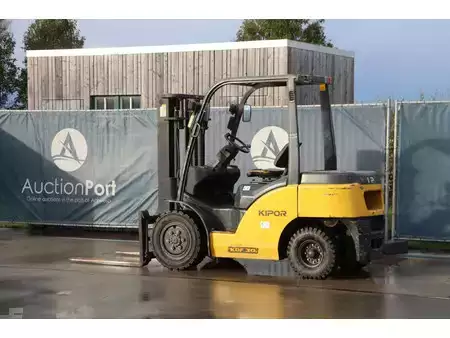 Carretilla elevadora diésel 2021  KIPOR KDF30 (3)