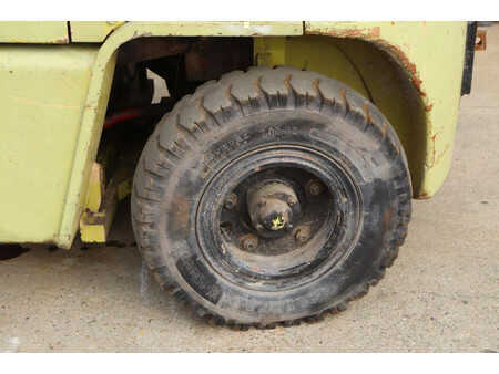 Dieselový VZV - Clark C500 Y70 PD (16)