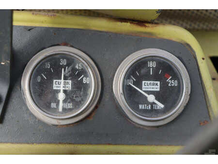 Dieselový VZV - Clark C500 Y70 PD (29)
