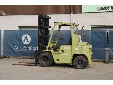 Dieselový VZV - Clark C500 Y70 PD (3)