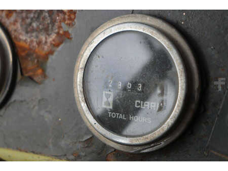 Dieselový VZV - Clark C500 Y70 PD (30)