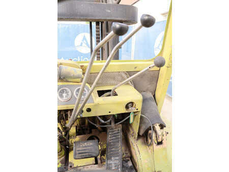 Dieselový VZV - Clark C500 Y70 PD (31)