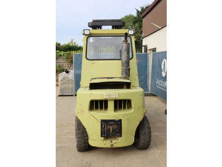 Dieselový VZV - Clark C500 Y70 PD (5)