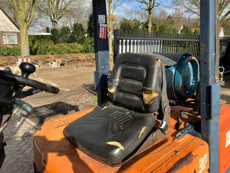 Treibgasstapler - Toyota 02-5FG30 (11)