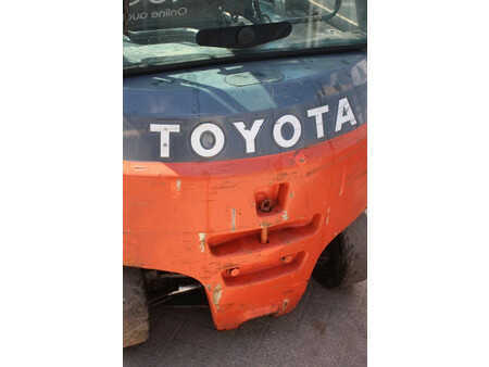 Elektro čtyřkolový VZV 2016  Toyota 8FBMKT25 (18)