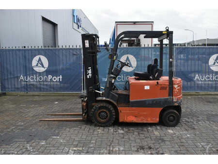 Wózki widłowe diesel 2005  Tailift FB25 (2)