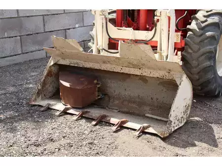 Chariots élévateurs tout terrain 1979  Manitou 4RM 30G (10)
