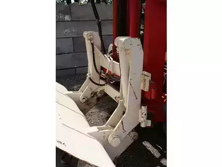 Chariots élévateurs tout terrain 1979  Manitou 4RM 30G (12)