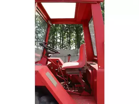 Chariots élévateurs tout terrain 1979  Manitou 4RM 30G (20)
