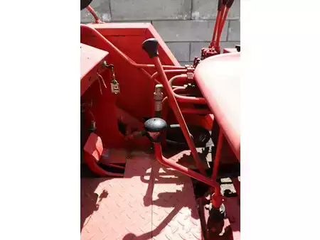 Chariots élévateurs tout terrain 1979  Manitou 4RM 30G (28)