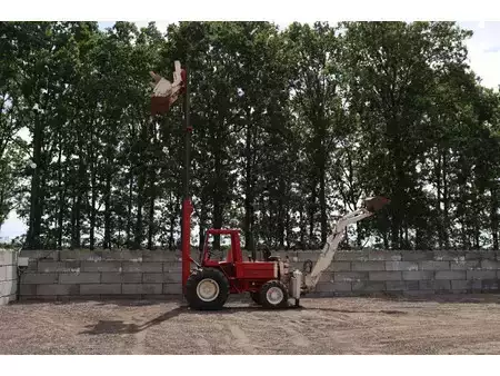 Chariots élévateurs tout terrain 1979  Manitou 4RM 30G (34)