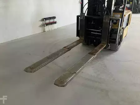Carrelli elettrici 4 ruote 2009  CAT Lift Trucks EP30K-PAC (15)